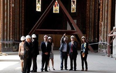 Autoridades de Gobierno anuncian primera etapa de restauración de la Basílica del Salvador