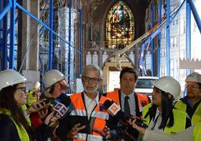 Ministro Fontaine inspecciona trabajos de estabilización estructural de la Basílica del Salvador