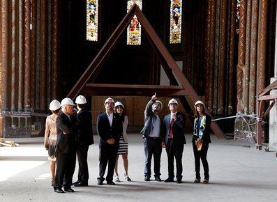 Autoridades de Gobierno anuncian primera etapa de restauración de la Basílica del Salvador