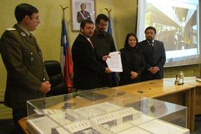 Gobierno firma convenio que permite licitar construcción de Complejo Fronterizo Huemules