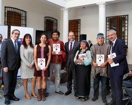 Ministros Undurraga y Ottone presentan nuevas guías de diseño arquitectónico indígena para edificios y espacios públicos