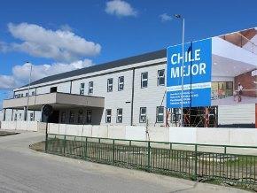 Autoridades y comunidad se reúnen en torno a proyecto del nuevo Hospital de Porvenir