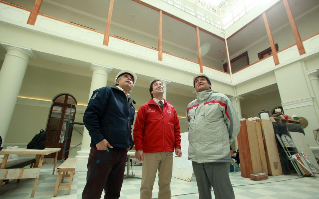 Subsecretario de Obras Públicas visitó nuevo edificio de la Gobernación de Los Andes