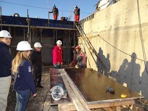 Subsecretario visita trabajos en Polideportivo de Puerto Natales