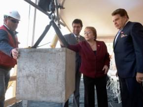 Presidenta Bachelet pone primera piedra de ampliación de Instituto Teletón Santiago