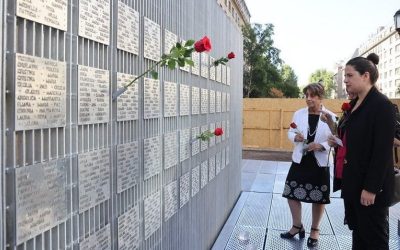 Autoridades visitan obras de “Mujeres en la Memoria”, memorial que recuerda a detenidas desaparecidas y ejecutadas políticas