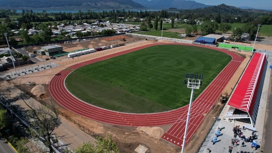 Dirección de Arquitectura del MOP presentó avances del remodelado Complejo Deportivo Municipal de Colbún