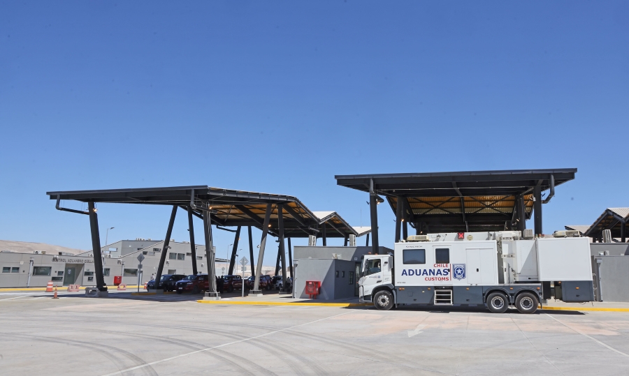 Mejor combate al contrabando y crimen organizado: MOP y Servicio Nacional de Aduanas visitan nuevas instalaciones del Complejo Aduanero Quillagua